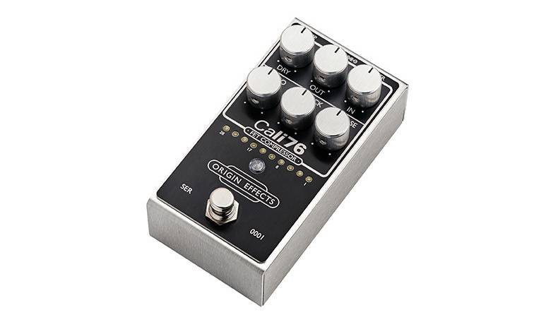 Cali76 FET Compressor 입출력 단자 뷰