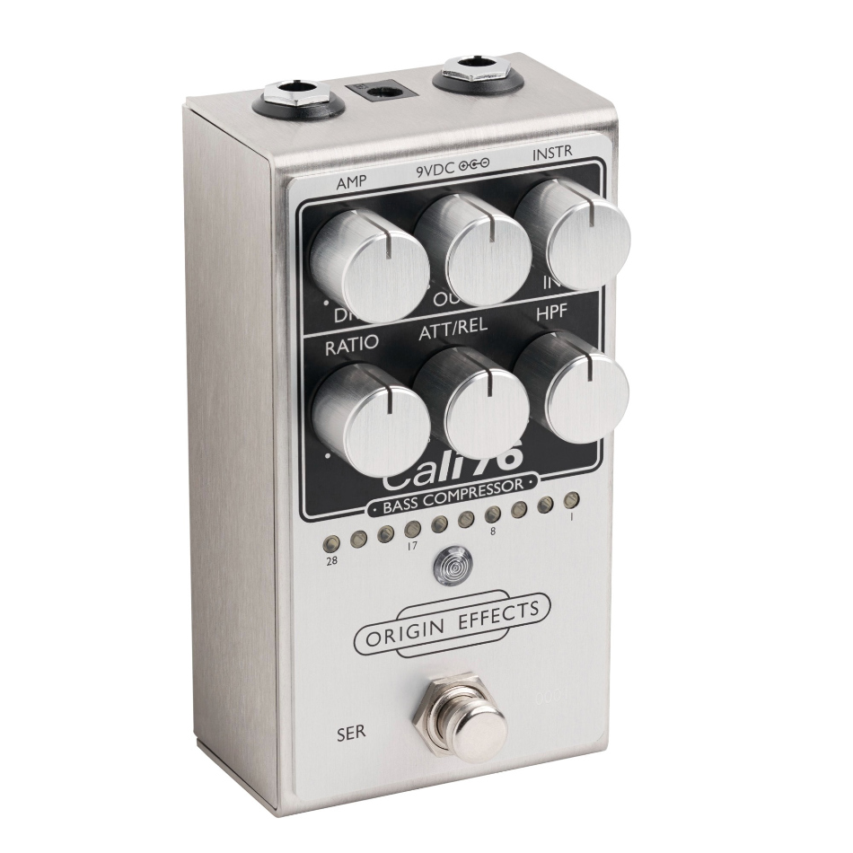 Cali76 Bass Compressor 본체 상단 컨트롤 노브 컷